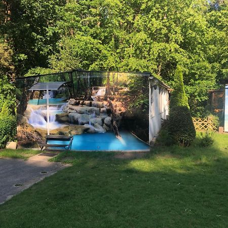 Bungalow am Wald Bernau bei Berlin Bagian luar foto