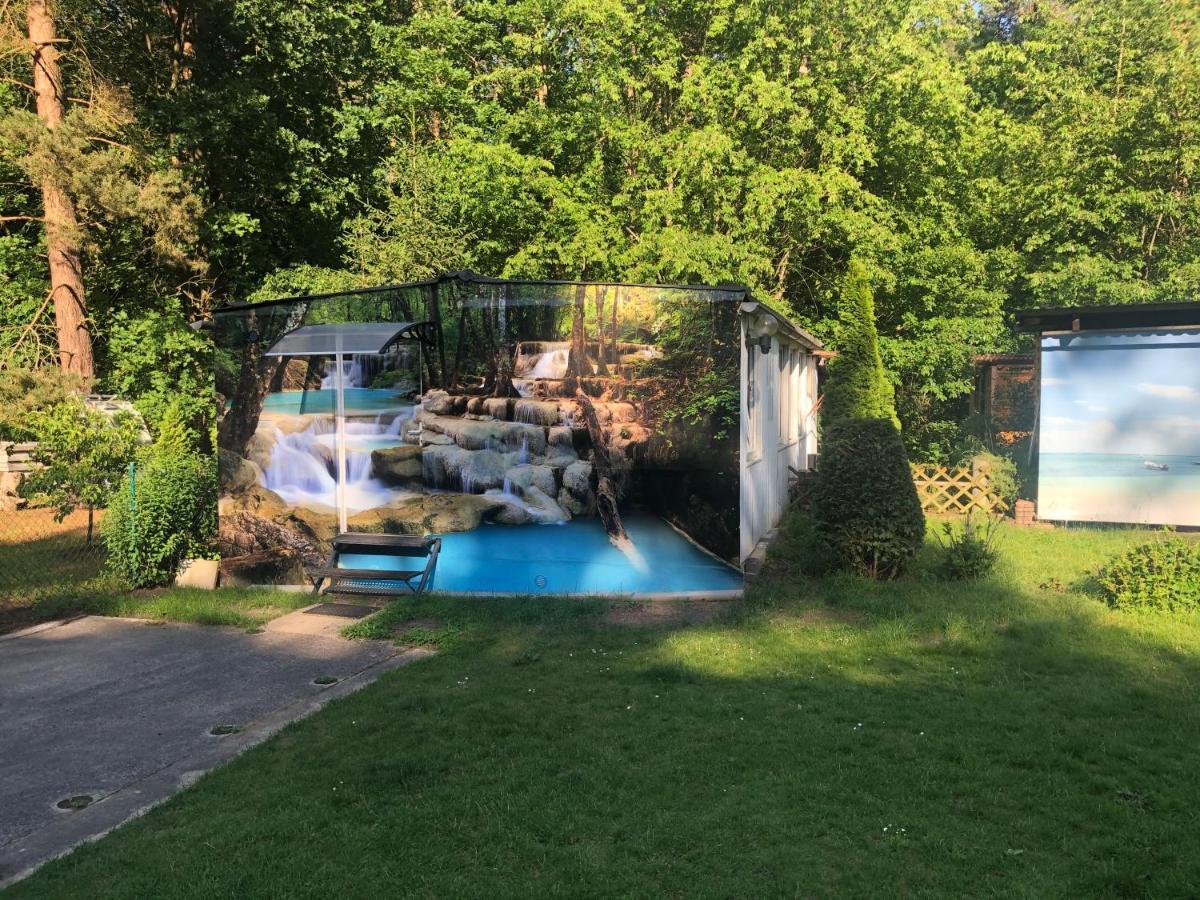 Bungalow am Wald Bernau bei Berlin Bagian luar foto