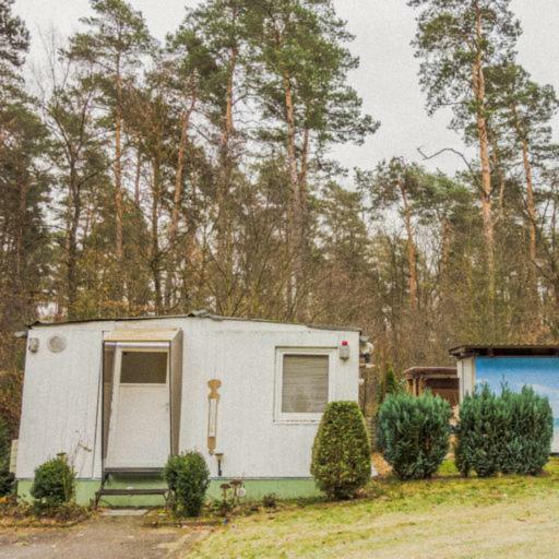 Bungalow am Wald Bernau bei Berlin Bagian luar foto